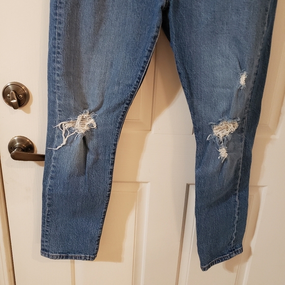 Levi's 501 Women's Distressed Blue Jeans - Picture 2 of 8